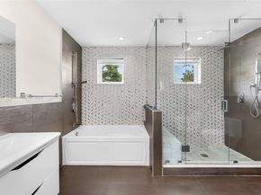 427 W 43rd St, Miami Beach FL 33140