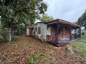 15771 NW 17th Pl, Miami Gardens FL 33054