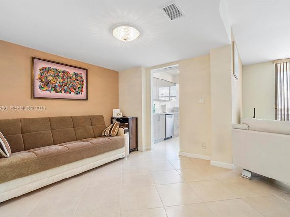 100 Golden Isles Dr 1201, Hallandale Beach FL 33009