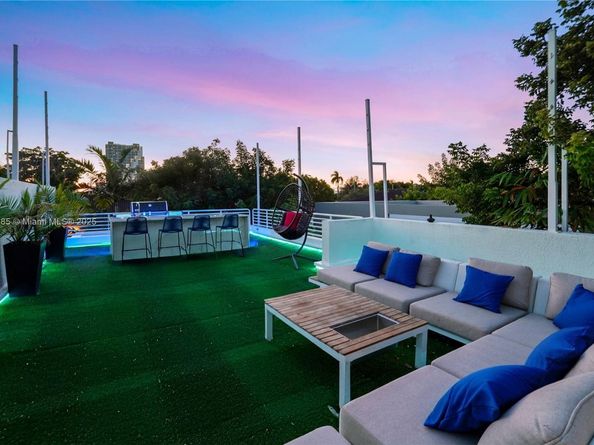3094 Indiana Street 3094, Coconut Grove FL 33133