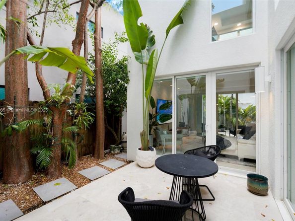 3094 Indiana Street 3094, Coconut Grove FL 33133