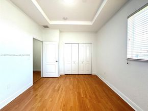 11667 NE 18th Dr 11667, North Miami FL 33181