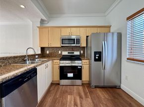 11667 NE 18th Dr 11667, North Miami FL 33181