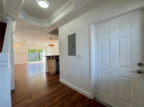 11667 NE 18th Dr 11667, North Miami FL 33181