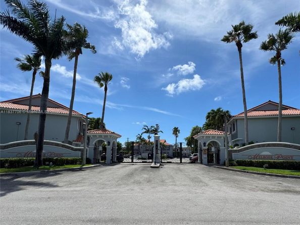 11667 NE 18th Dr 11667, North Miami FL 33181