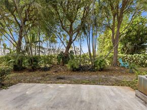 9000 W Flagler St 7, Miami FL 33174