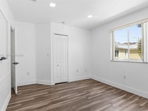 9000 W Flagler St 7, Miami FL 33174