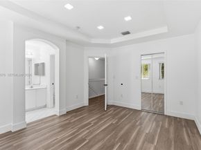 9000 W Flagler St 7, Miami FL 33174