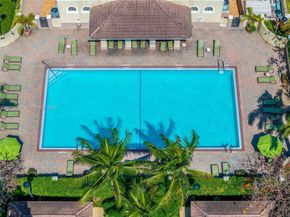 9000 W Flagler St 7, Miami FL 33174