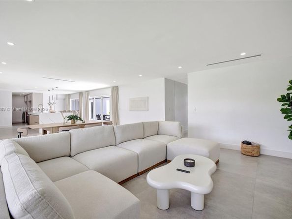 1448 NE 57th Pl, Fort Lauderdale FL 33334