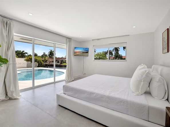 1448 NE 57th Pl, Fort Lauderdale FL 33334