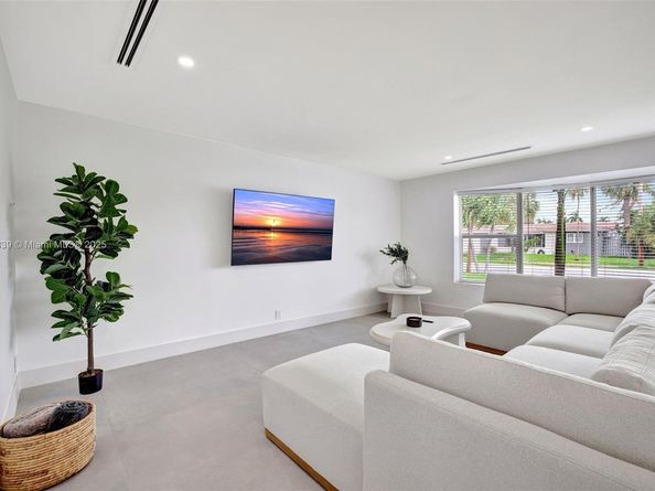 1448 NE 57th Pl, Fort Lauderdale FL 33334