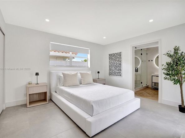 1448 NE 57th Pl, Fort Lauderdale FL 33334