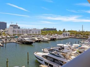 17301 Biscayne Blvd 305, North Miami Beach FL 33160