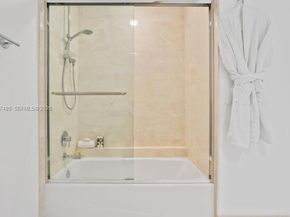 17301 Biscayne Blvd 305, North Miami Beach FL 33160