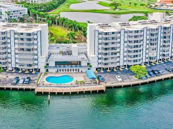 200 diplomat 333, Hallandale Beach FL 33009