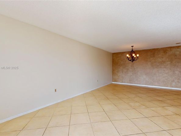 2334 S Cypress Bend Dr 504, Pompano Beach FL 33069