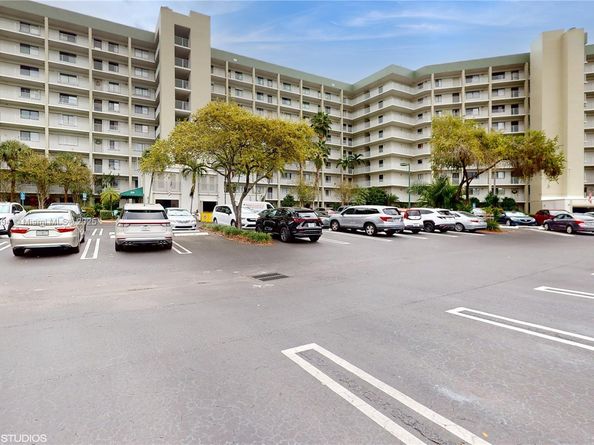 2334 S Cypress Bend Dr 504, Pompano Beach FL 33069