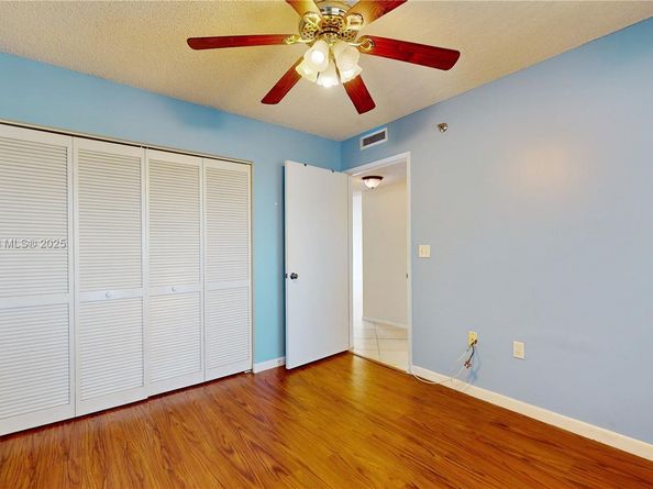 2334 S Cypress Bend Dr 504, Pompano Beach FL 33069