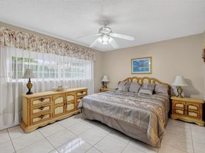 4706 NW 36th St 402, Lauderdale Lakes FL 33319