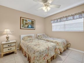 4706 NW 36th St 402, Lauderdale Lakes FL 33319