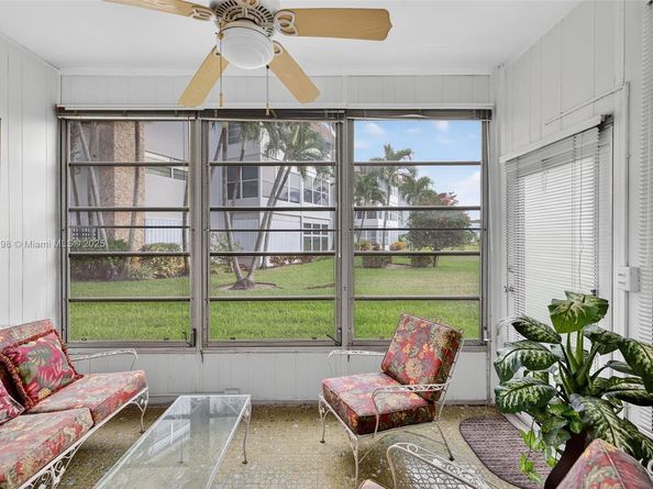 4706 NW 36th St 402, Lauderdale Lakes FL 33319