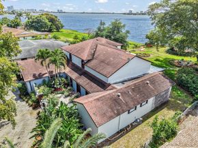 1524 39th St, West Palm Beach FL 33407