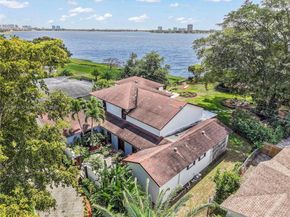 1524 39th St, West Palm Beach FL 33407