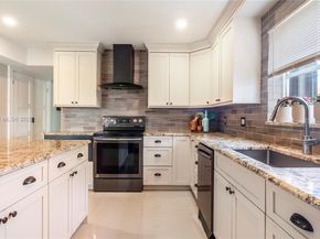 1524 39th St, West Palm Beach FL 33407