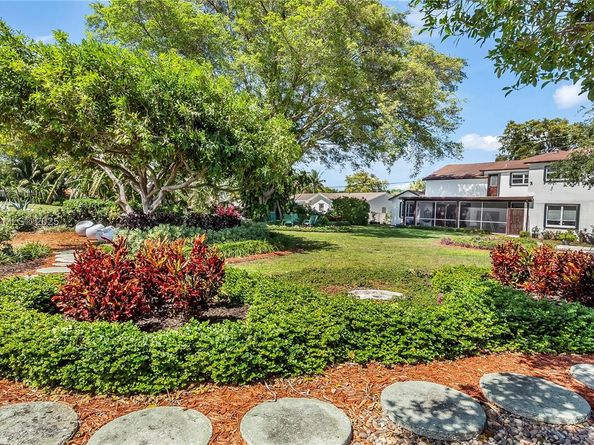 1524 39th St, West Palm Beach FL 33407