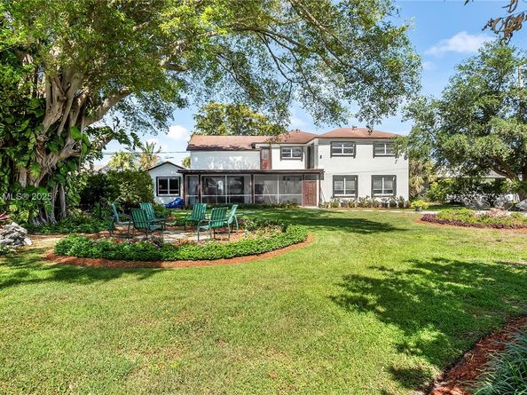 1524 39th St, West Palm Beach FL 33407
