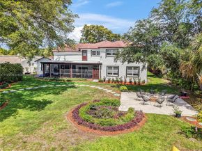1524 39th St, West Palm Beach FL 33407
