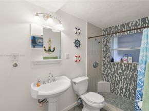 1631 NE 32nd St, Pompano Beach FL 33064