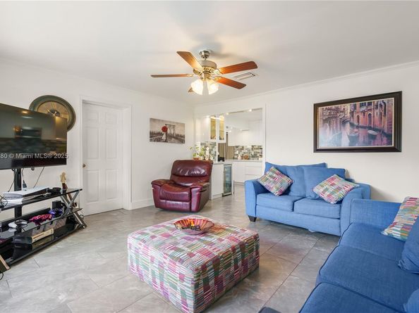 1631 NE 32nd St, Pompano Beach FL 33064
