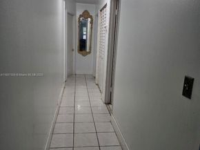 1025 Selkirk St, West Palm Beach FL 33405