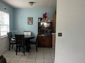 1025 Selkirk St, West Palm Beach FL 33405