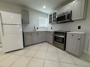 433 SW 28th Ave, Fort Lauderdale FL 33312