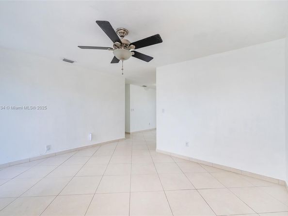 5420 NW 182nd St, Miami Gardens FL 33055