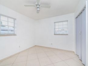 5420 NW 182nd St, Miami Gardens FL 33055