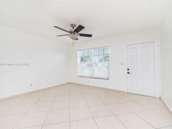 5420 NW 182nd St, Miami Gardens FL 33055