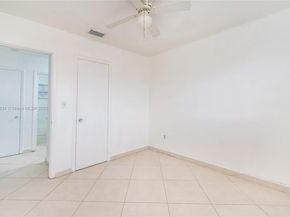 5420 NW 182nd St, Miami Gardens FL 33055