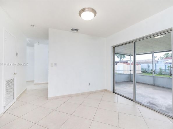 5420 NW 182nd St, Miami Gardens FL 33055