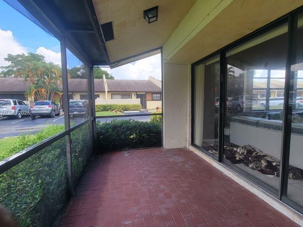 715 Banks Rd, Margate FL 33063