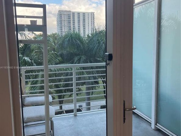 3250 NE 1st Ave 303, Miami FL 33137