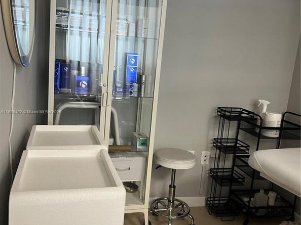 3250 NE 1st Ave 303, Miami FL 33137