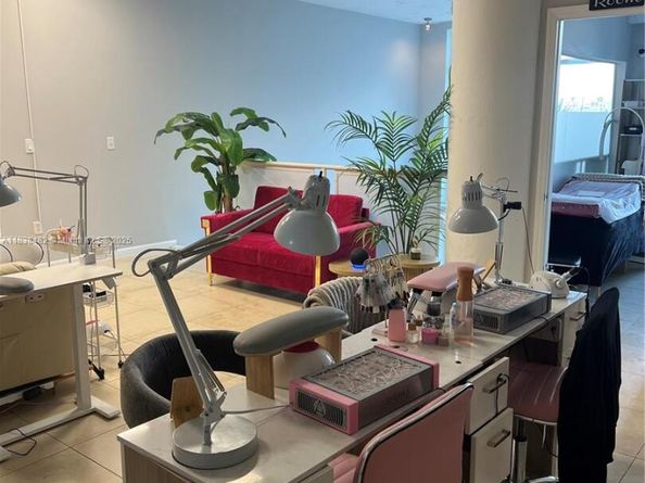 3250 NE 1st Ave 303, Miami FL 33137