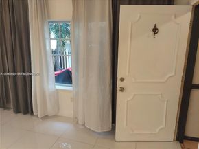 750 Pennsylvania Ave 1, Miami Beach FL 33139