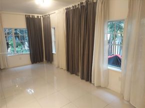 750 Pennsylvania Ave 1, Miami Beach FL 33139