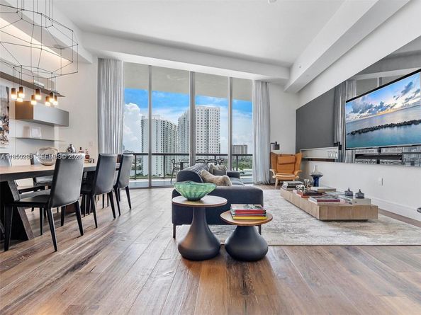 3250 NE 188th St UPH02 + ROOFTOP W/ POOL, Aventura FL 33180