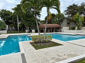 9435 SW 140th Ct 9435, Miami FL 33186